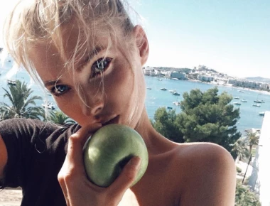 Η Elsa Hosk έχει γενέθλια και ο ανδρικός πληθυσμός «αναστατώνεται» (φωτό)
